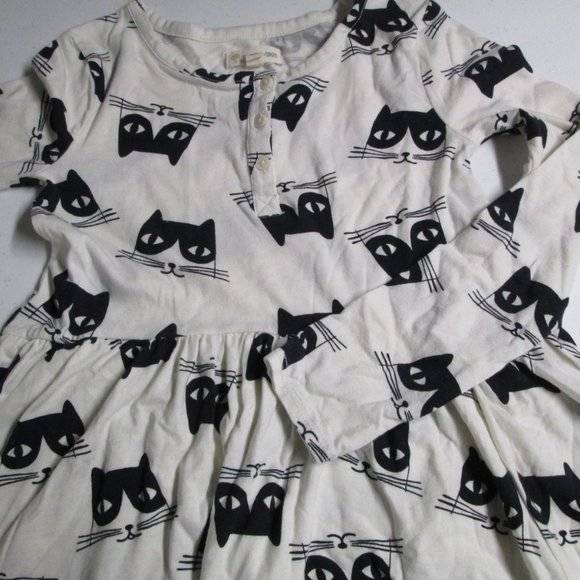 4 pieceBUNDLE Girl's Size 6 & 7 Clothes>2 dresses,2 sweatshirts>Great condition - Picture 5 of 8